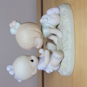 Precious Moments "Good Friends Are Forever" Figurine